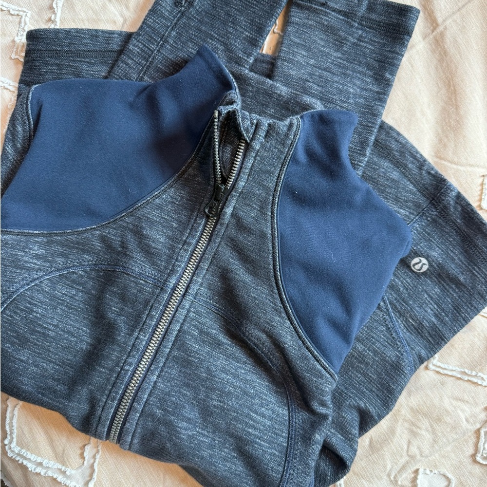 lululemon athletica size6